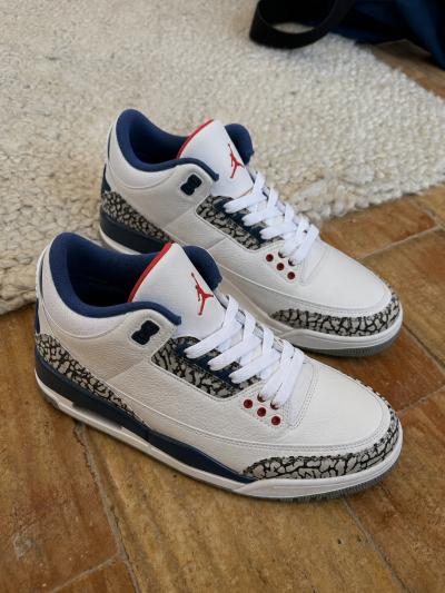 AJ 3 True Blue.png