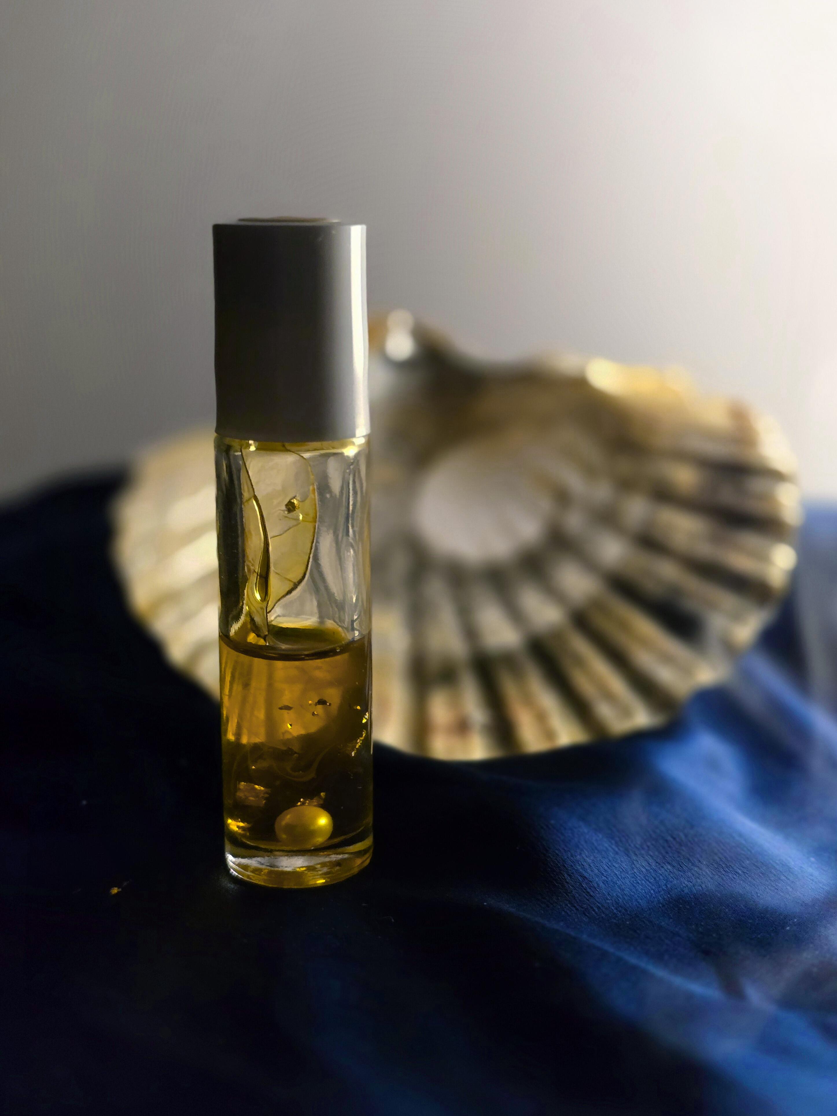 1735843187__lunaincanceroil__original