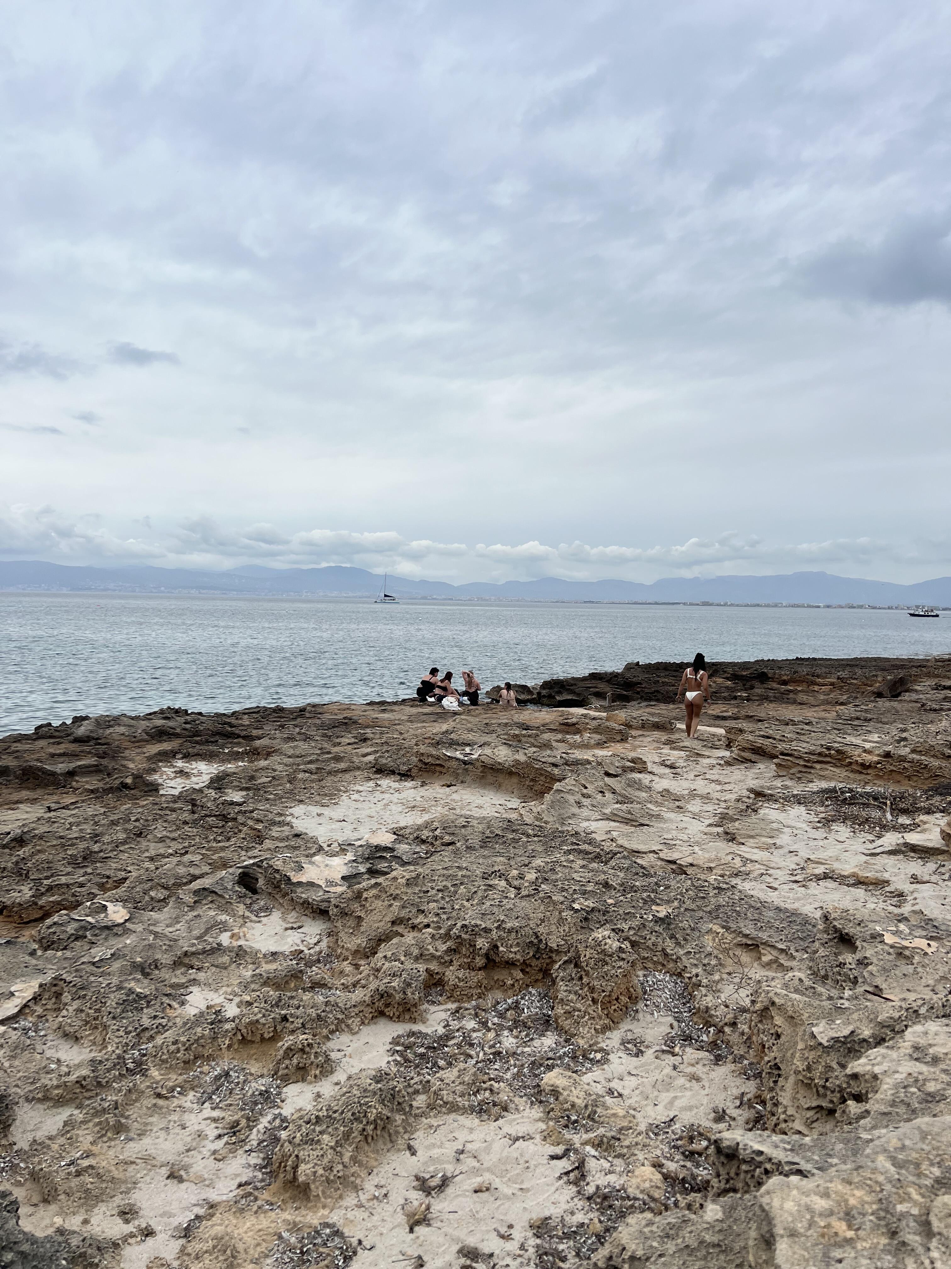 1686749953__img_1301__original