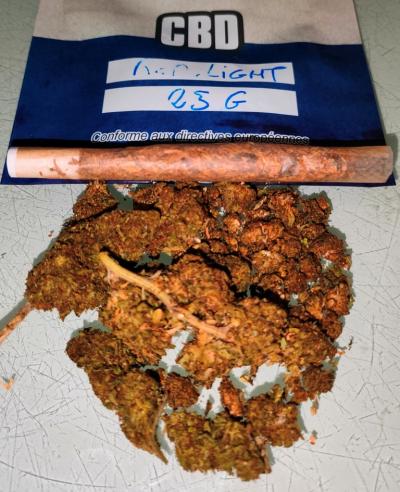 WEED RED LIGHT DISTRICT 07.jpg